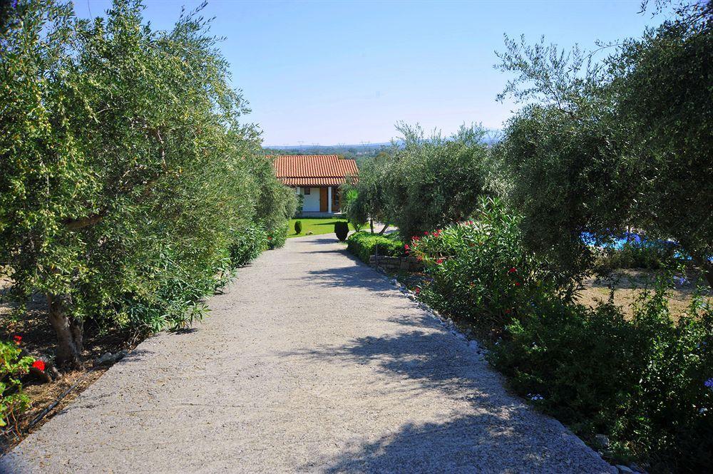 Lefkothea Villas With Large Pool, Bbq & Playground Adelianos Kampos Zewnętrze zdjęcie